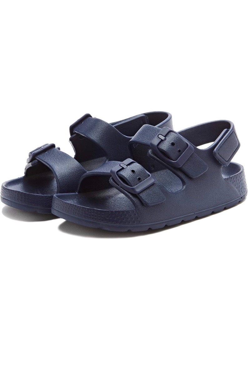 Sandalias de goma con hebillas