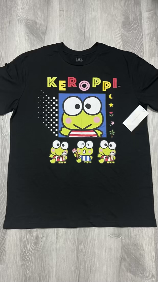 Camiseta Keroppi negra