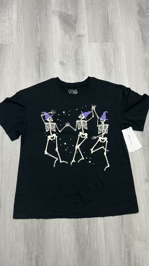 Camiseta esqueletos
