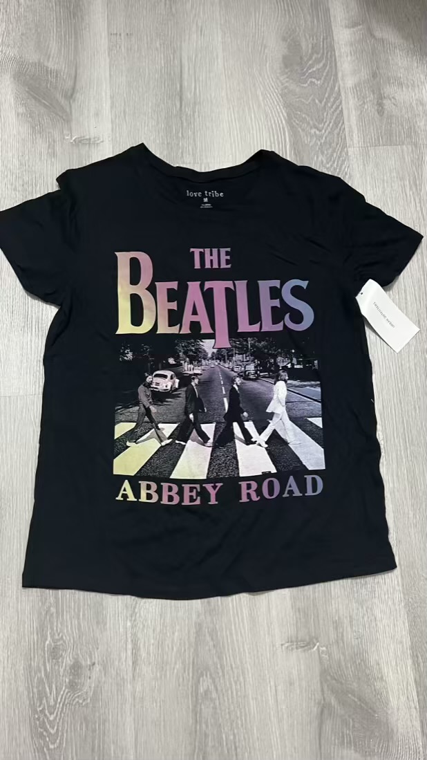 Camiseta Los Beatles negra