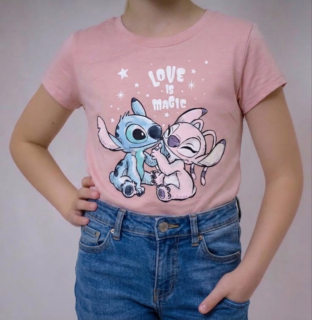 Camiseta Stitch Love is magic